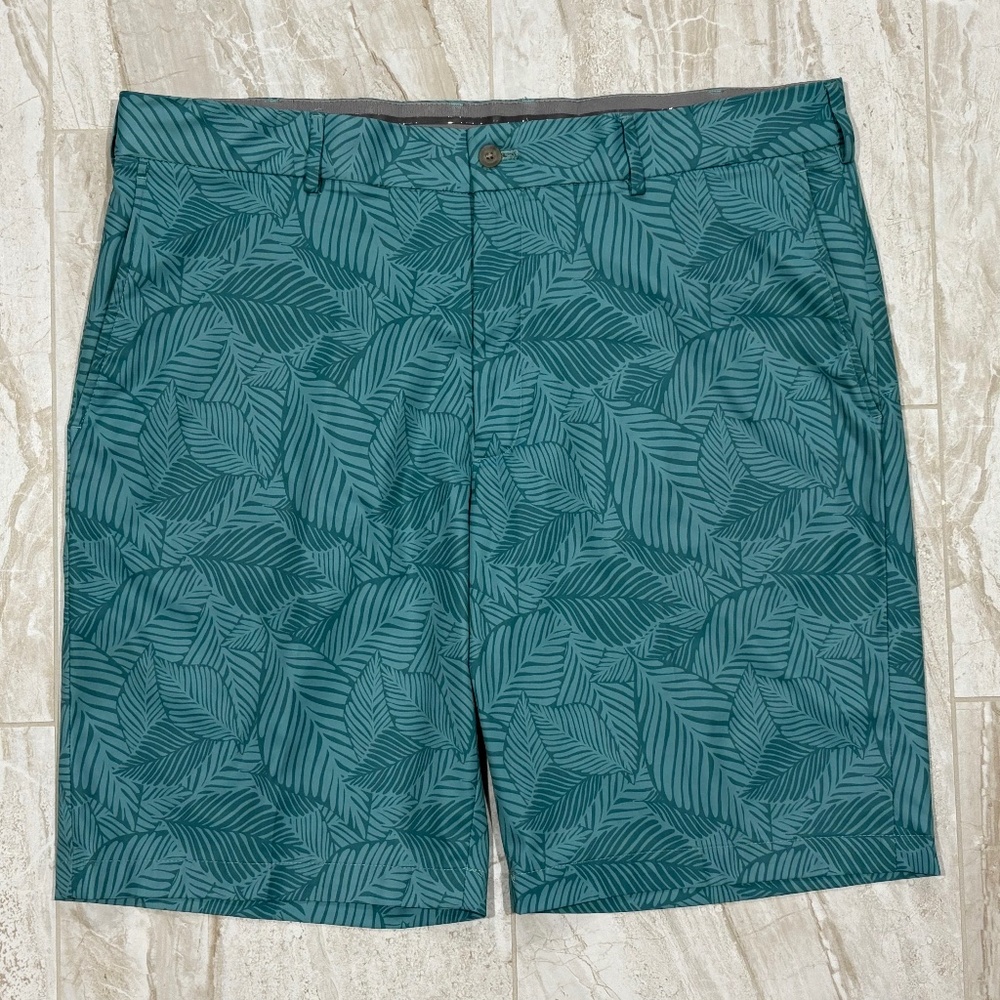 EUC Men's Walter Hagen Performance 11 Golf Shorts - Sz: 40 - Teal Palm